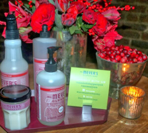 It’s Beginning to Smell A Lot Like Christmas……Mrs. Meyer’s Clean Day 2013 Holiday Collection