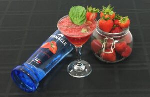 Toasting to the End of Summer with NEW Pinnacle Strawberry Vodka