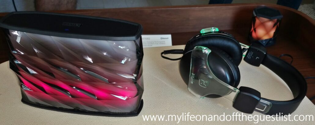 iHome_Color_Changing_Bluetooth_Wireless_Speaker_and_Headphones_www.mylifeonandofftheguestlist.com