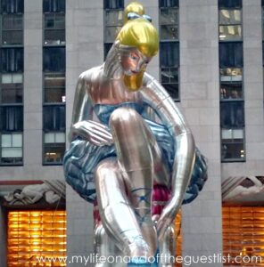 Kiehl’s and Saks Fifth Avenue Celebrate Seated Ballerina by Jeff Koons