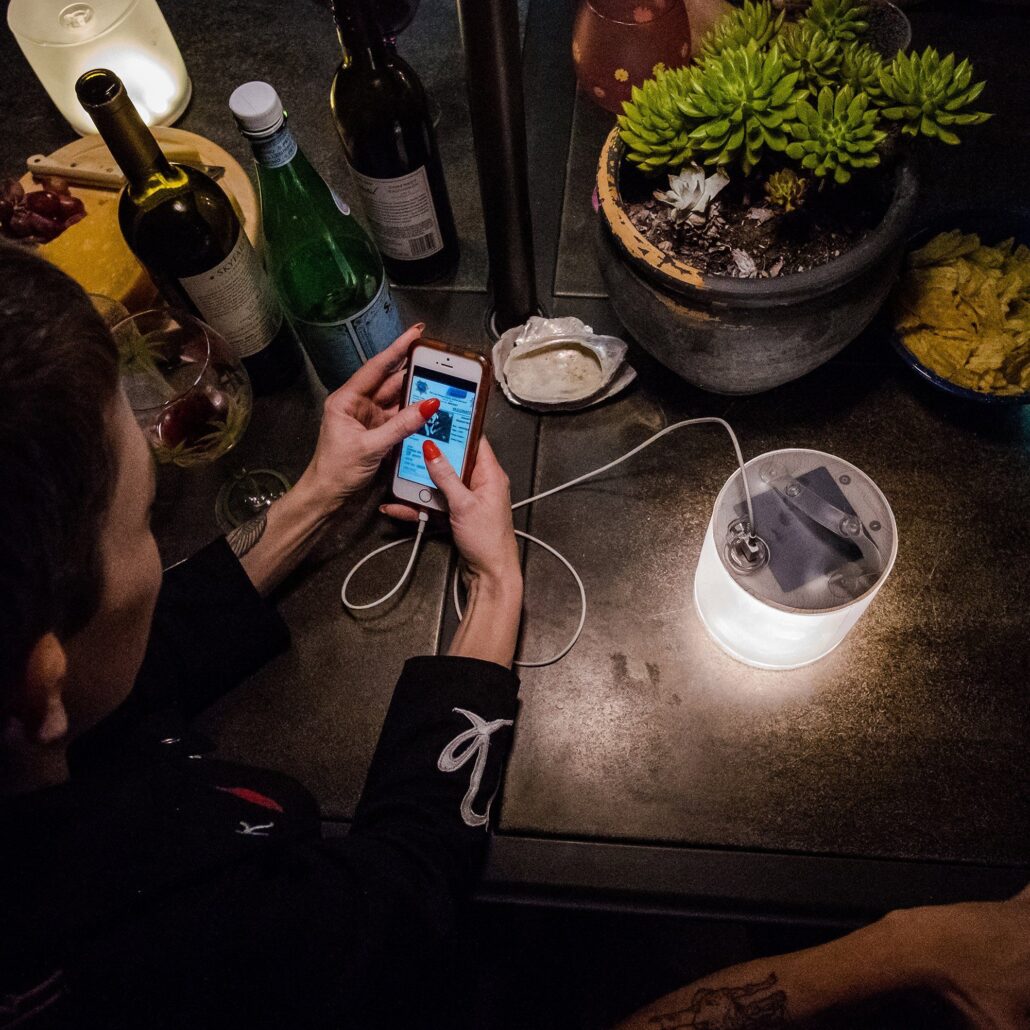 Luci Base Light Phone Charging