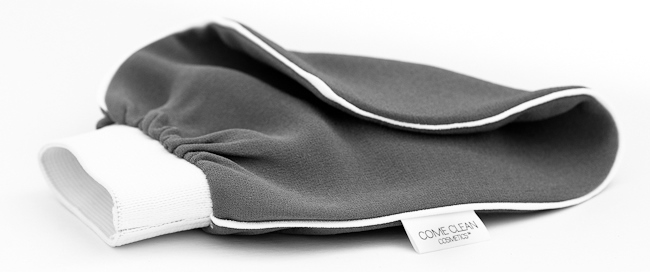 Come Clean Cosmetics’ Exfoliating Mitt