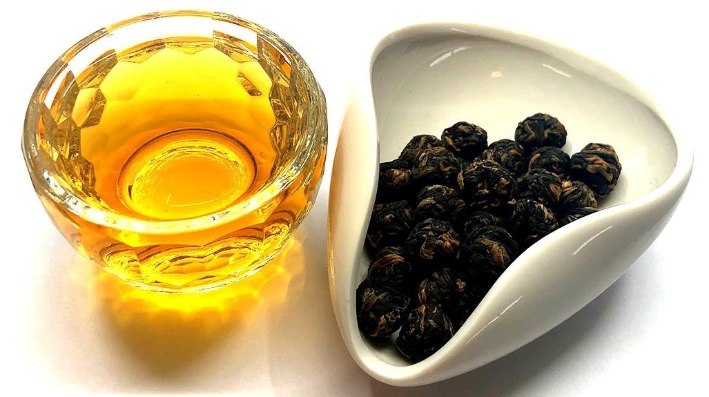 It's Love at First Sip With These Tantalizing Teas - ea Runners Black Pearls