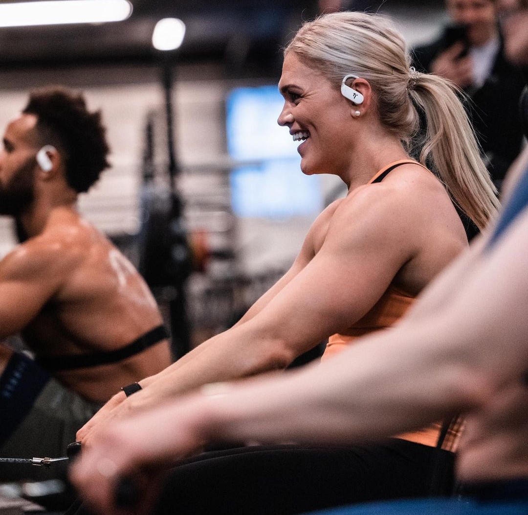 Dóttir: This Female-Owned Sports Headphone Brand is Music to Your Ears