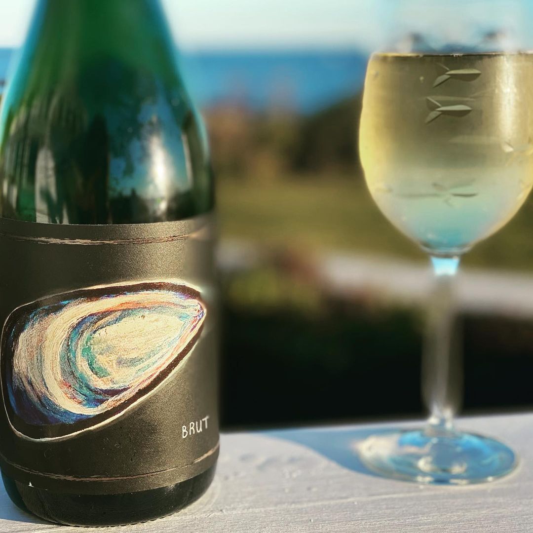 Moules Blanc de Blancs Brut: Seafood's Best Friend