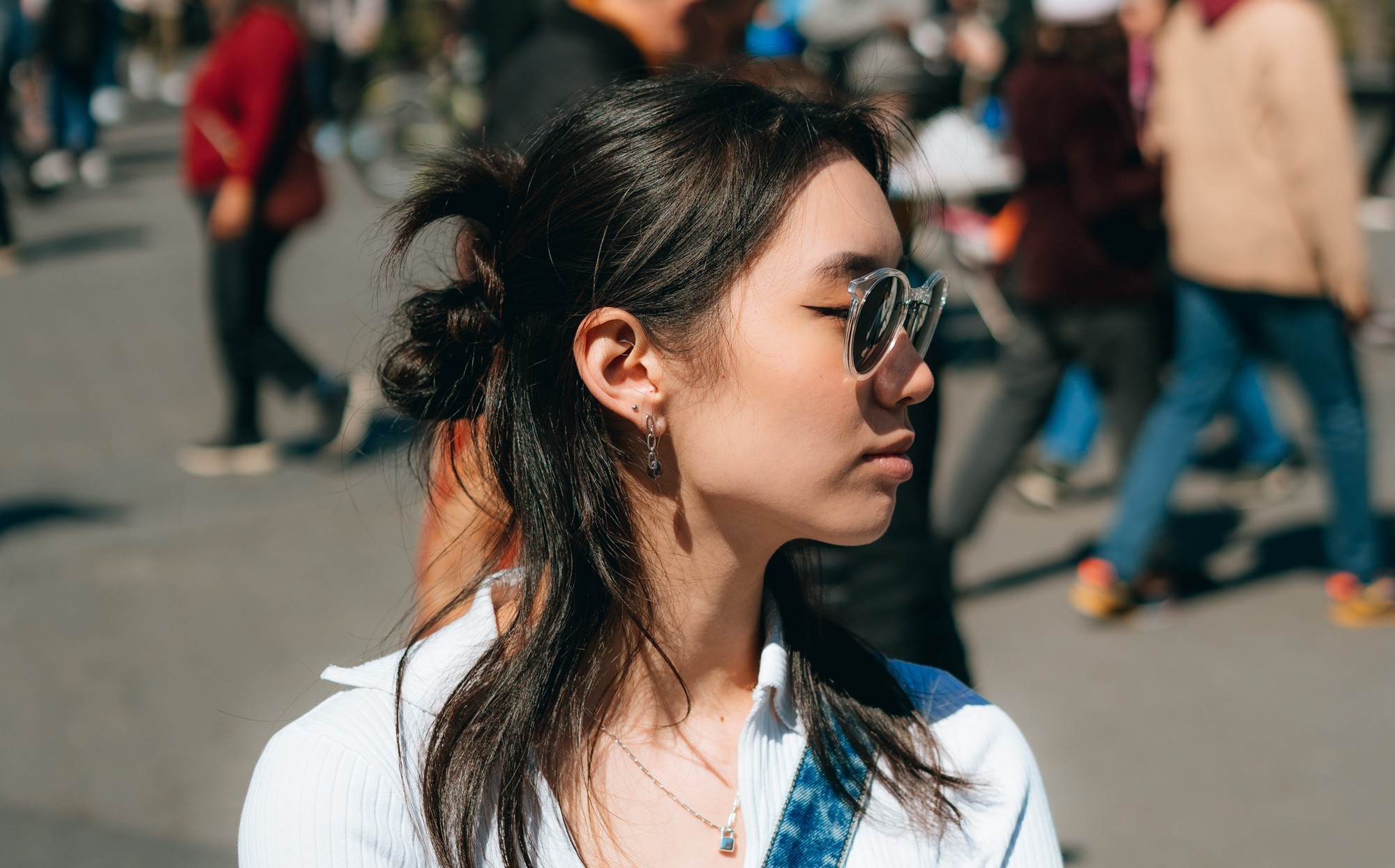 FlyFrames Earless Sunnies: Elevate Your Eyewear Game w/ 'Flyer' Tech