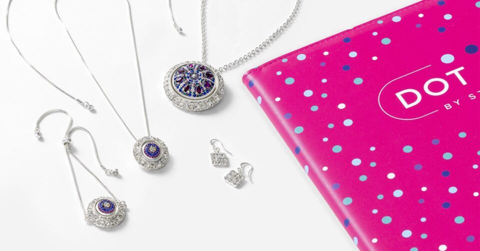 Holiday Gifting: Style Dots Jewelry Subscription Boxes
