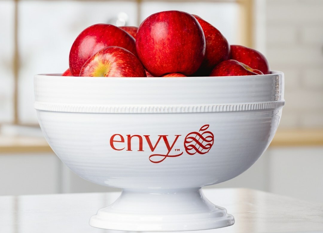 Envy Apples & Actor Andrew Walker Celebrate The Holiday Season