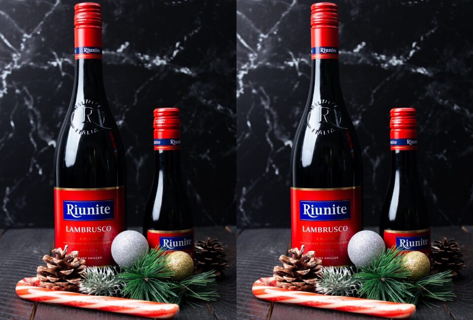 Small Bottles, Big Cheers! Riunite’s Festive Stocking Stuffer