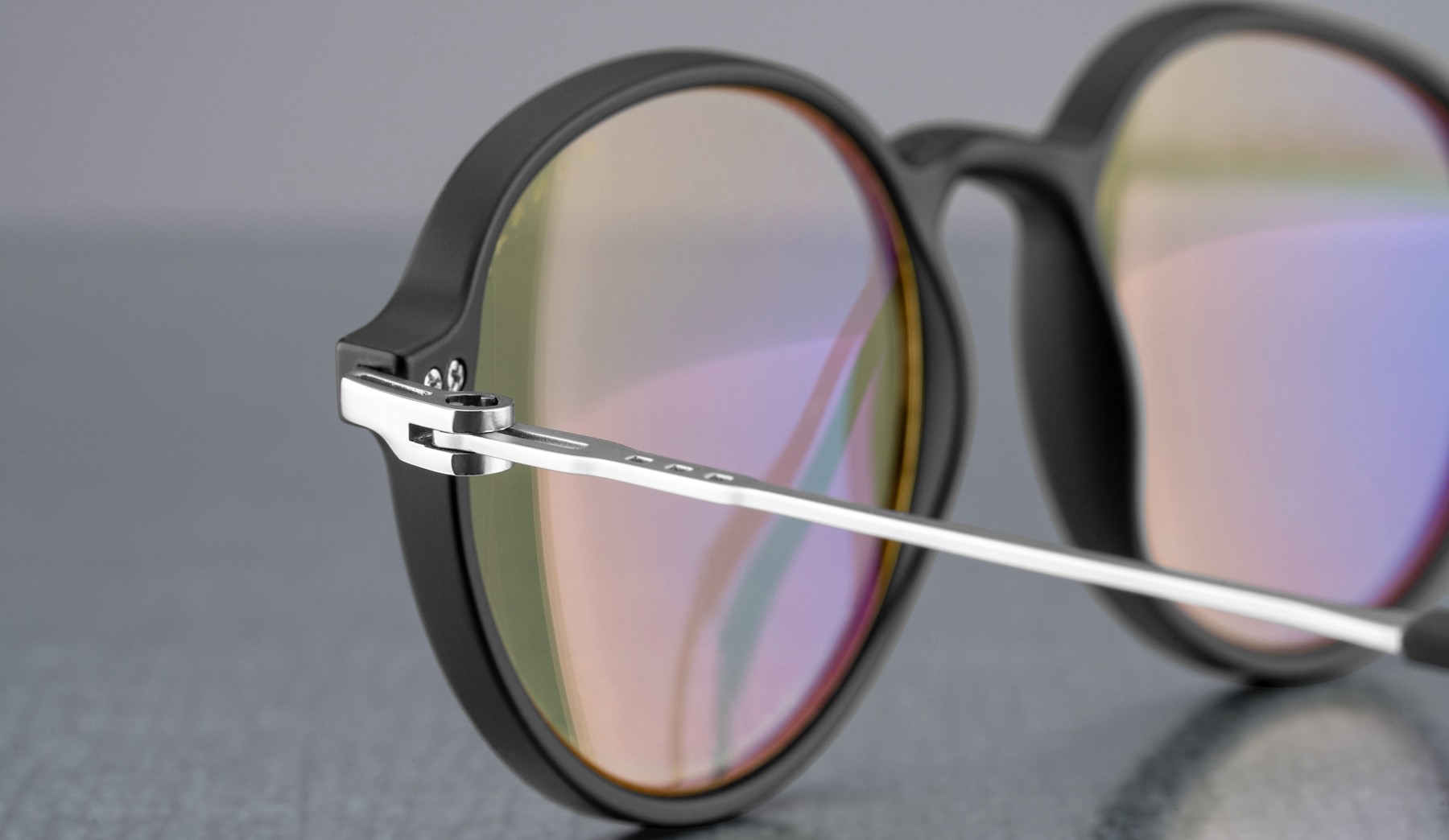 A Perfect Fit: GUNNAR Optiks' New Loop Computer Glasses