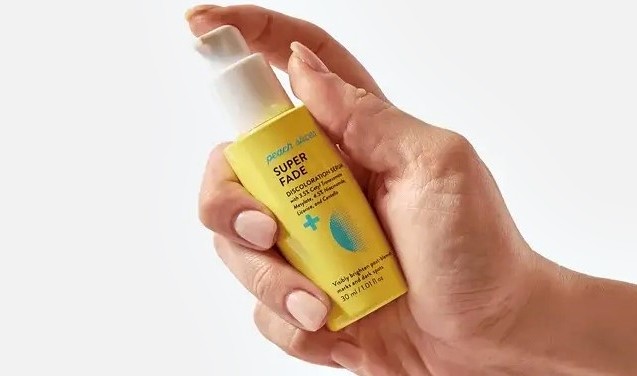 Fade Dark Spots w/ Peach Slices Super Fade Discoloration Serum