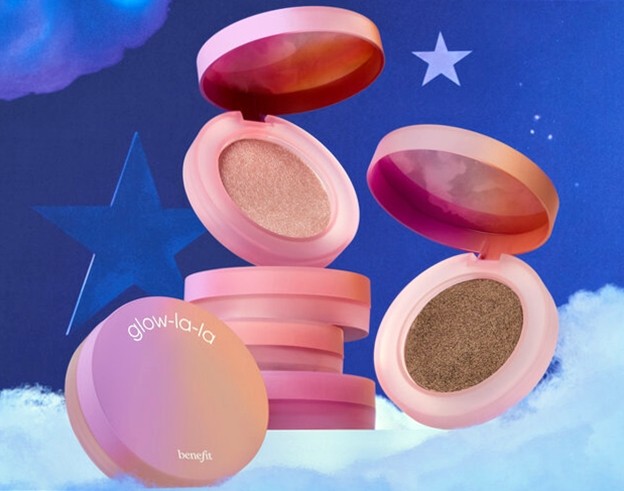 Glow Goals Unlocked with Benefit’s Glow-La-La Gleam Highlighter