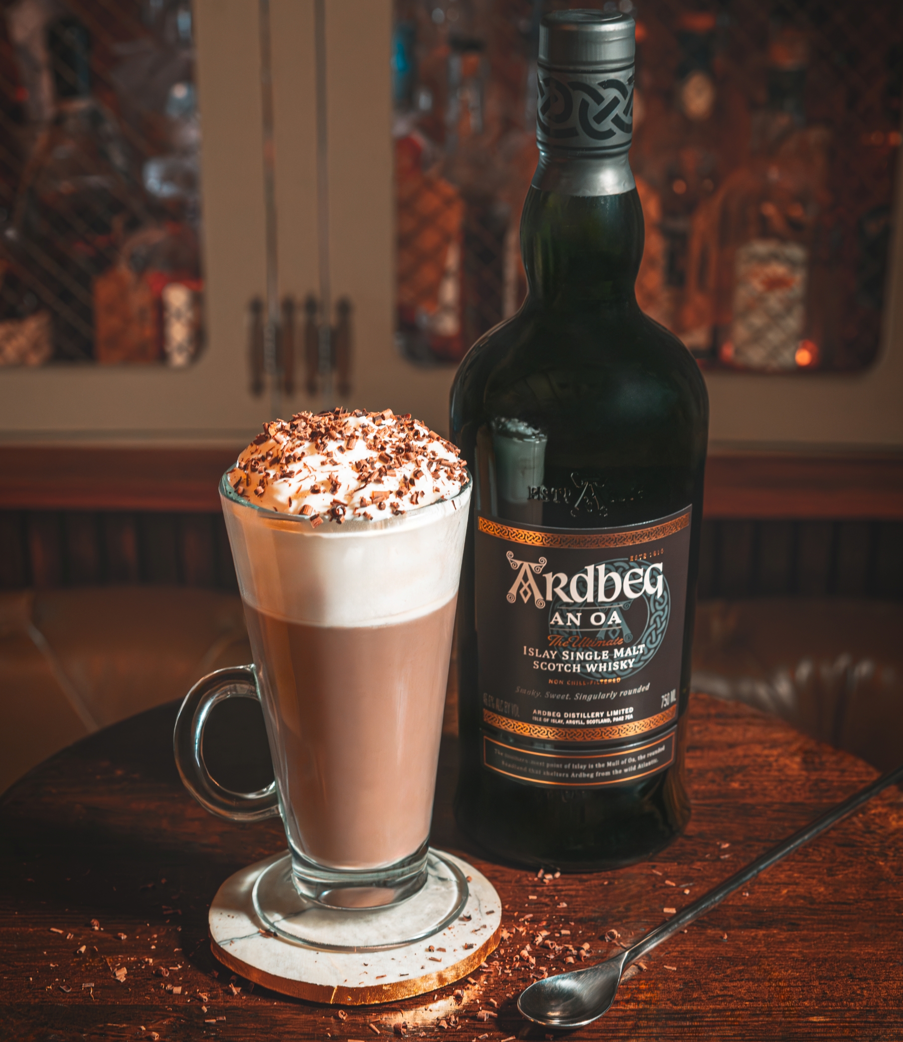 Festive Cocktail Recipes That Bring the Holiday Party to Life