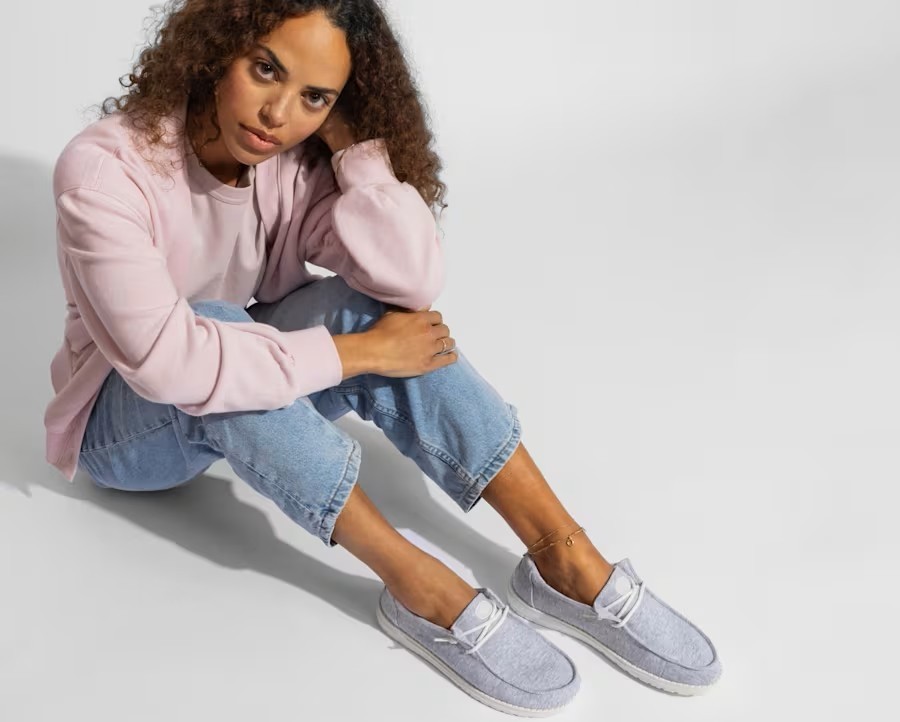 HEYDUDE Wally & Wendy Stretch Jersey: The Comfort of Your Fav Tee