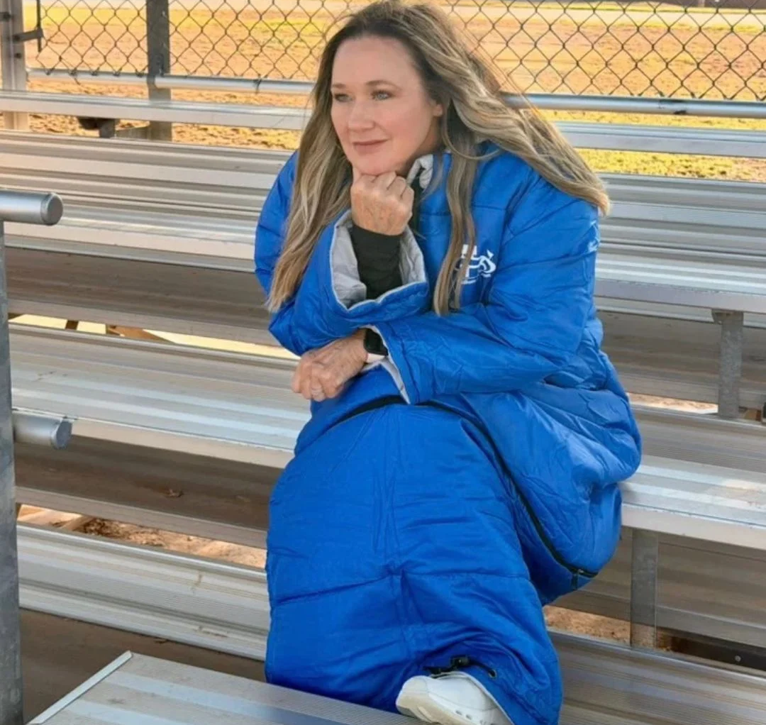 Ultimate Stadium Sak: The Must-Have Wearable Blanket for Fall Sports