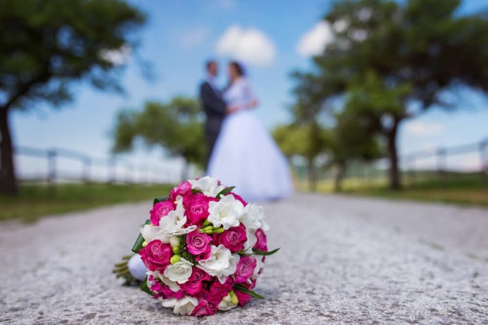 Why Wedding Photography Needs More Than a Pretty Background